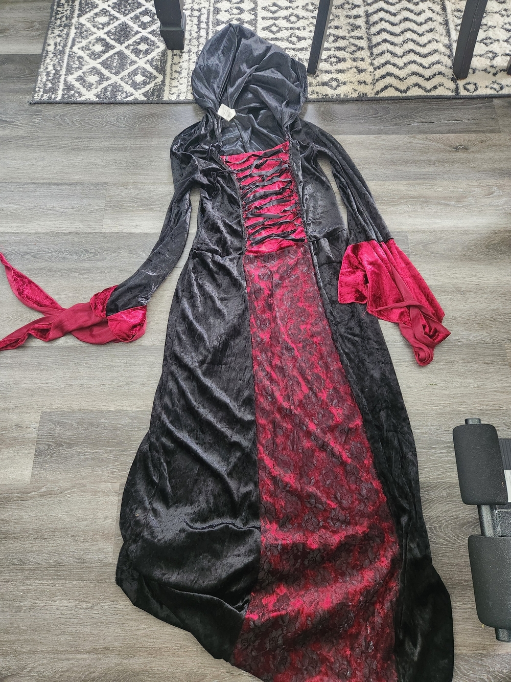 Women's Hooded Velvet Maxi Coat with Red Lace Panel Halloween Costume Sz Large